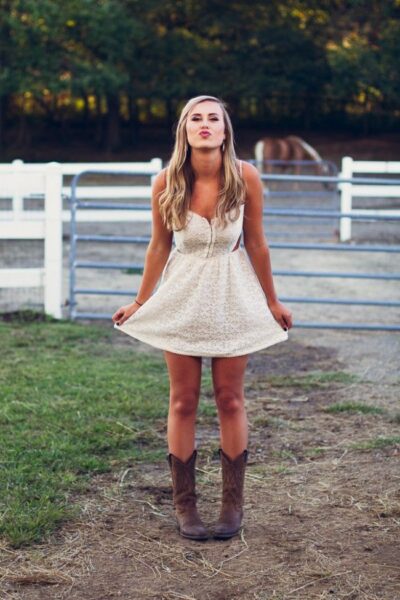 Waxhaw High School Senior at country barn.